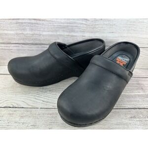 Dansko Women's Professional XP Black Oiled Leather Heeled Slip On Clog Size 38